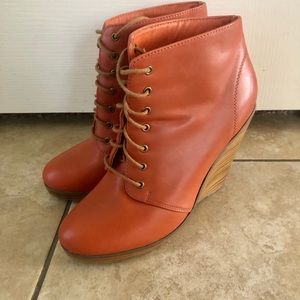 Orange Platform Boots Size 9 (Urban Outfitters)